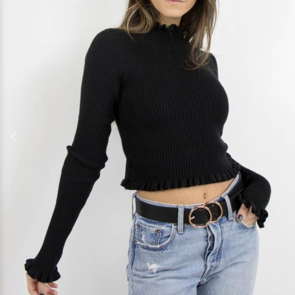 Black cropped turtleneck